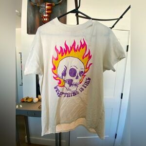 "EVERYTHING IS FINE" Skull T-Shirt (L)
